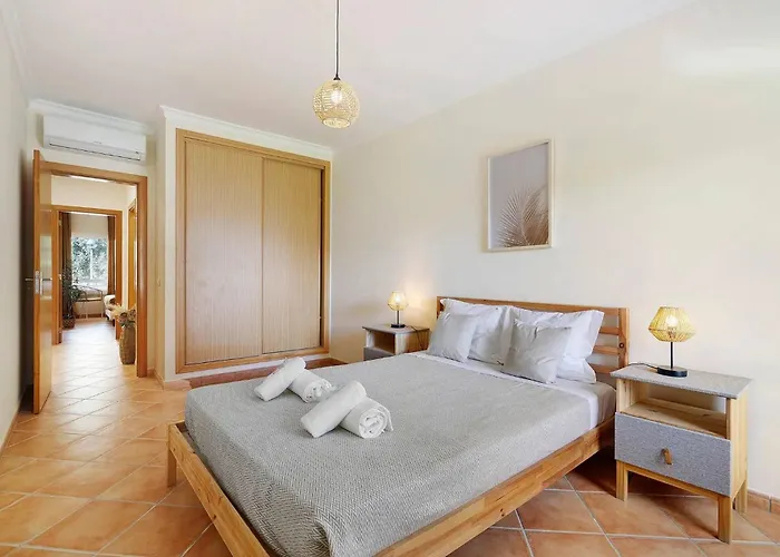 1h Narciso Apartmán *
